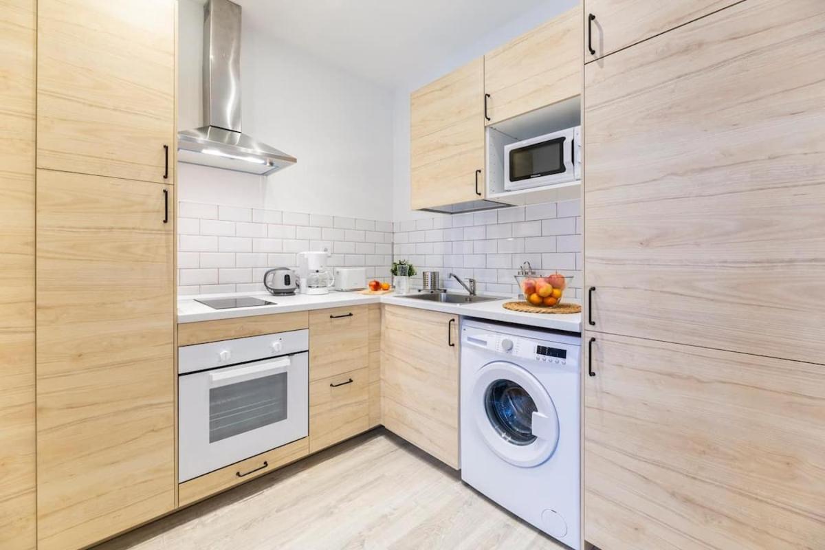 Encantador Apartamento Atocha マドリード エクステリア 写真