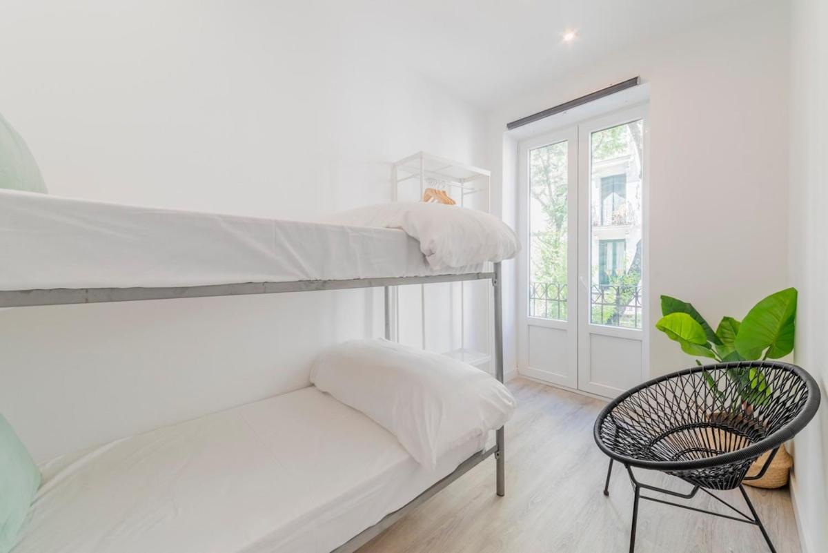 Encantador Apartamento Atocha マドリード エクステリア 写真