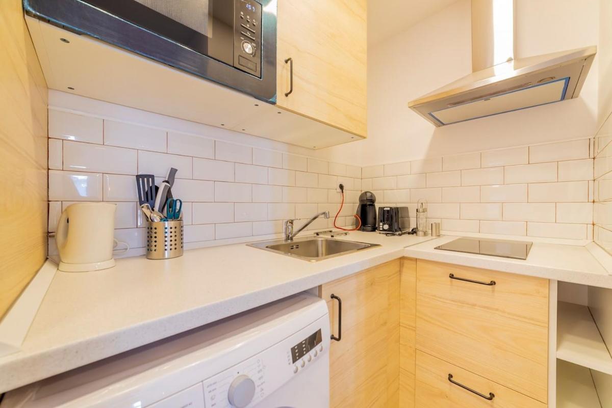 Encantador Apartamento Atocha マドリード エクステリア 写真
