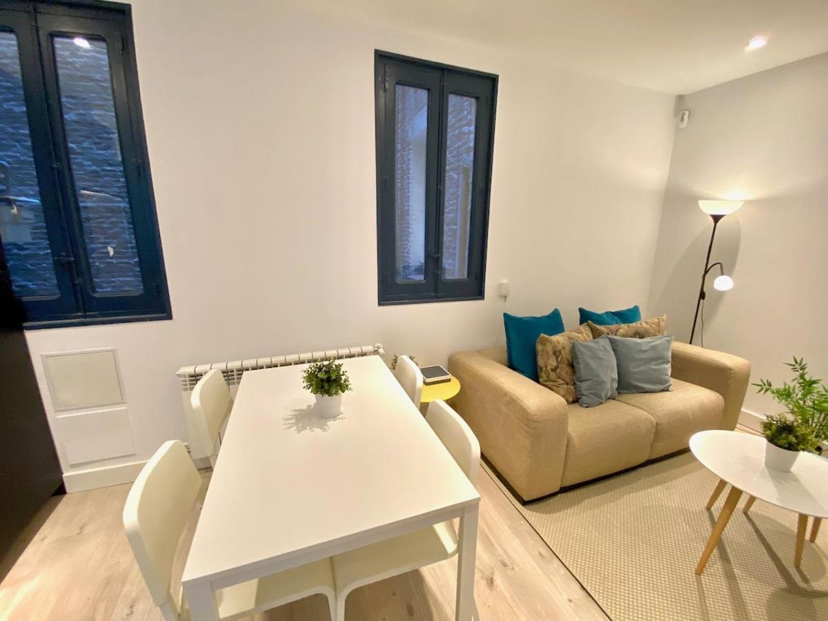 Encantador Apartamento Atocha マドリード エクステリア 写真
