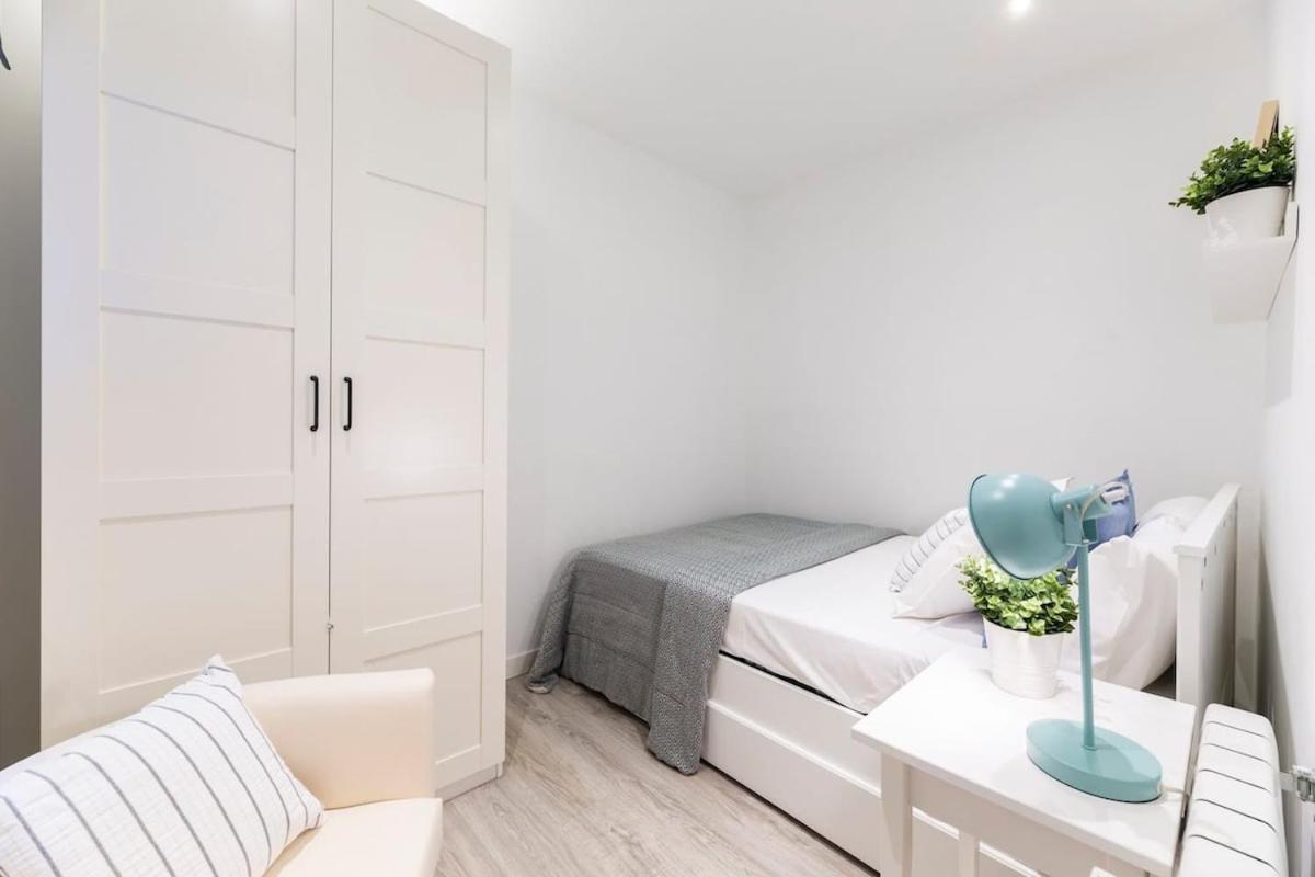 Encantador Apartamento Atocha マドリード エクステリア 写真